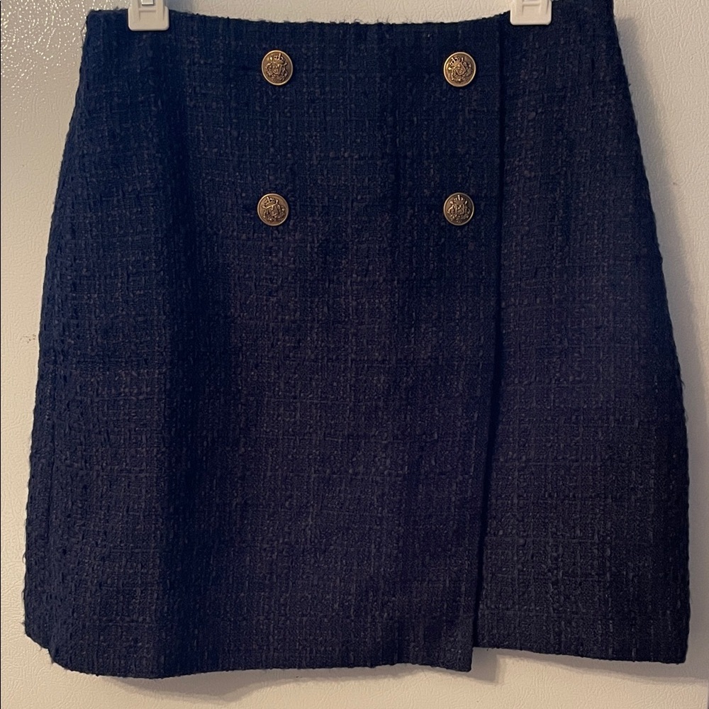 LOFT Size 4 Deep Navy Tweed Mini‎ Skirt with Gold Buttons
